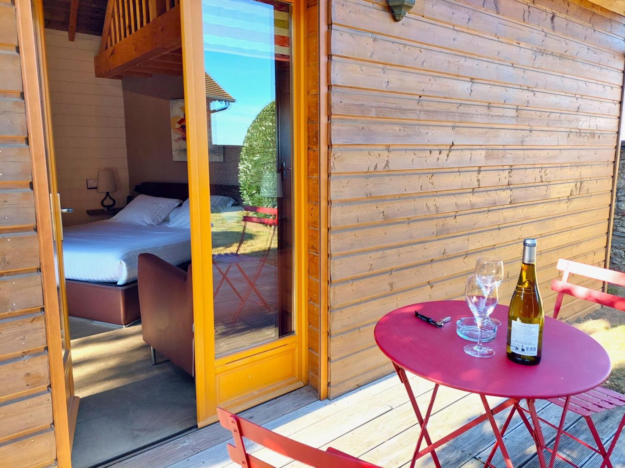 Domaine De La Haie Des Granges Menilles Екстер'єр фото